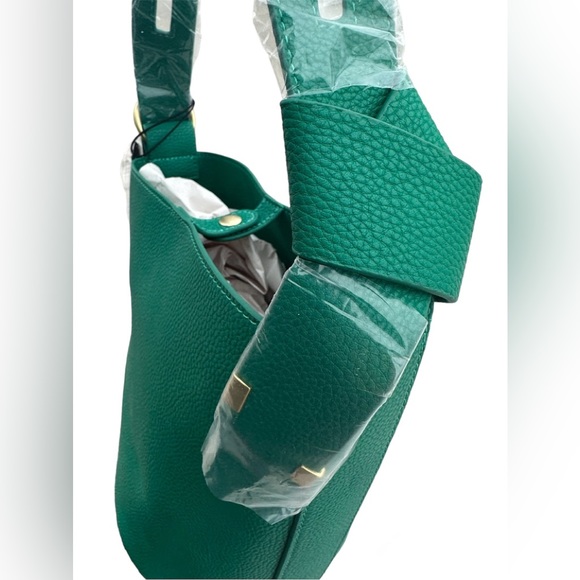 Foley & Corinna Flowerbed Creek Drum Bag Green Round Bottom Bucket Bag - NWT - Picture 2 of 8